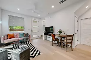 2405 E 11th St, Austin, TX 78702 - Photo 10