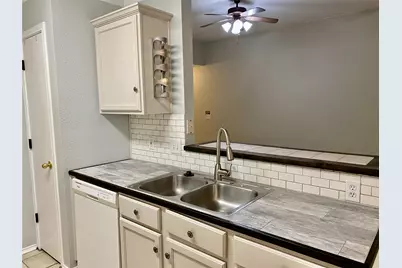 140 Llama Loop, Kyle, TX 78640 - Photo 14