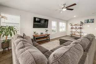 413 Hunter Loop, Bertram, TX 78605 - Photo 4
