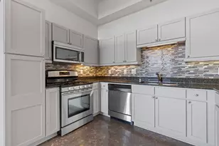 800 W 5th St, Austin, TX 78703 - Photo 4