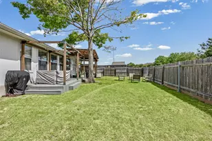 1313 Laurelleaf Dr, Pflugerville, TX 78660 - Photo 16