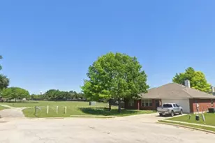 1313 Laurelleaf Dr, Pflugerville, TX 78660 - Photo 2