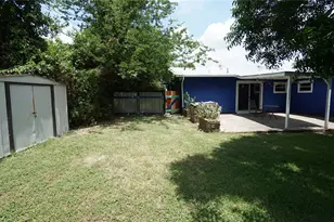 1808 Wildrose Dr, Austin, TX 78721 - Photo 20