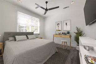 408 W 38 1/2 St, Austin, TX 78705 - Photo 4