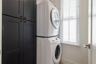 408 W 38 1/2 St, Austin, TX 78705 - Photo 32