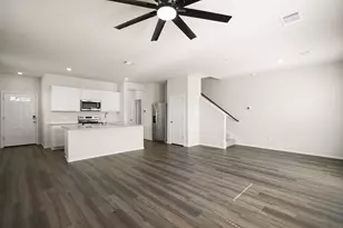 12815 Village Spun Plz, Buda, TX 78610 - Photo 2