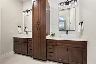 1004 Karen Ave, Austin, TX 78757 - Photo 18