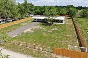 335 Co Rd 352, Gause, TX 77857 - Photo 6