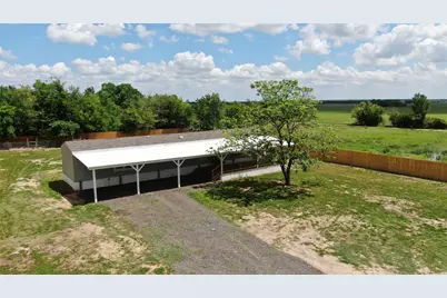 335 County Road 352, Gause, TX 77857 - Photo 2
