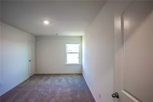 14201 Prairie Sod Ln, Elgin, TX 78621 - Photo 24