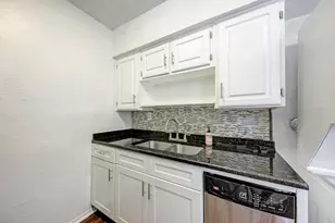 2401 Manor Rd, Austin, TX 78722 - Photo 14