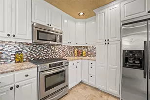 11021 Whiskey River Dr, Austin, TX 78748 - Photo 16