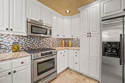 11021 Whiskey River Drive, Austin, TX 78748 - Photo 14