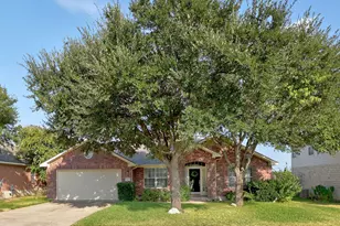 400 Ranier Ln, Round Rock, TX 78665 - Photo 1