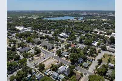 2104 E 2nd Street #1, Austin, TX 78702 - Photo 36