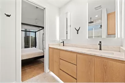 2104 E 2nd Street #1, Austin, TX 78702 - Photo 20