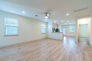 10801 Meris Ln, Austin, TX 78754 - Photo 2