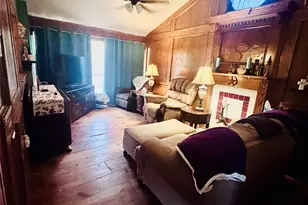 105 Tom Tom, Smithville, TX 78957 - Photo 18