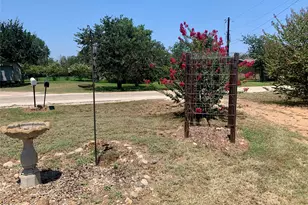 105 Tom Tom, Smithville, TX 78957 - Photo 12