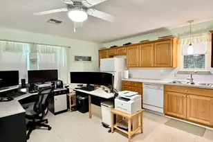 203 Grande St, Driftwood, TX 78619 - Photo 32