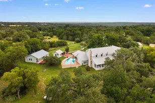 203 Grande St, Driftwood, TX 78619 - Photo 4