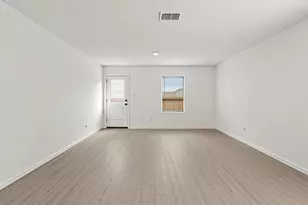 539 Commander Abbott Dr, Jarrell, TX 76537 - Photo 10