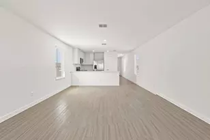 539 Commander Abbott Dr, Jarrell, TX 76537 - Photo 14