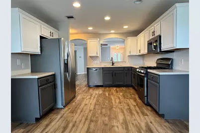 1702 McDowell Bend, Leander, TX 78641 - Photo 2