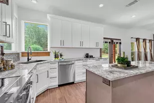 326 Coventry Rd, Spicewood, TX 78669 - Photo 12