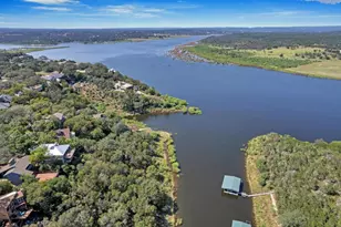 326 Coventry Rd, Spicewood, TX 78669 - Photo 4