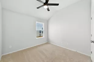 308 Black Opal Dr, Jarrell, TX 76537 - Photo 22