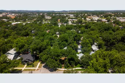 304 W 42nd Street, Austin, TX 78751 - Photo 10