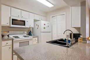 501 W 26th St, Austin, TX 78705 - Photo 8