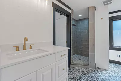 404 County Road 421, Spicewood, TX 78669 - Photo 16