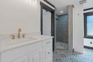 404 Co Rd 421, Spicewood, TX 78669 - Photo 16