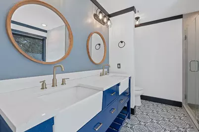 404 County Road 421, Spicewood, TX 78669 - Photo 20