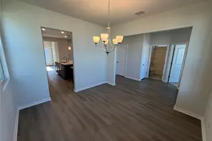 237 Leeland Dr, Liberty Hill, TX 78642 - Photo 8