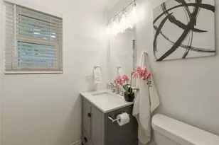 6809 Lunar Dr, Austin, TX 78745 - Photo 28