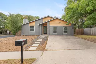 6809 Lunar Dr, Austin, TX 78745 - Photo 2