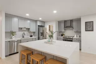 6809 Lunar Dr, Austin, TX 78745 - Photo 4