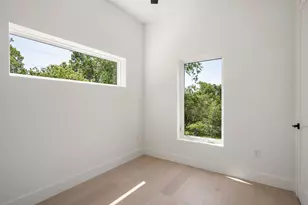 2609 Davis Ln, Austin, TX 78745 - Photo 14