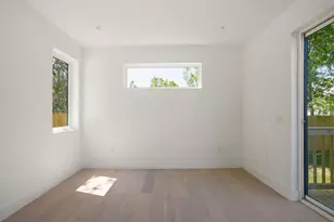 2609 Davis Ln, Austin, TX 78745 - Photo 10