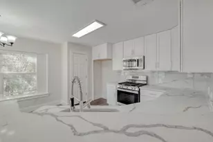 277 Paddington Dr, Kyle, TX 78640 - Photo 8