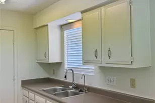 667 Mairo St, Austin, TX 78748 - Photo 22