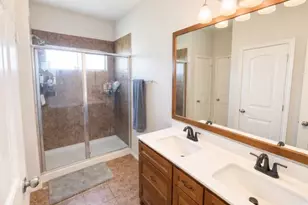 243 Druse Ln, Jarrell, TX 76537 - Photo 14