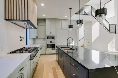 1901 W Saint Johns Avenue, Austin, TX 78757 - Photo 10