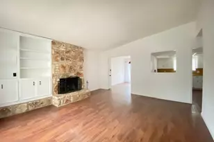 11901 Oak Knoll Dr, Austin, TX 78759 - Photo 4
