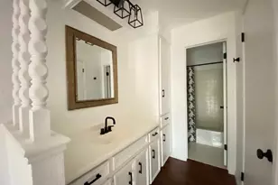 11901 Oak Knoll Dr, Austin, TX 78759 - Photo 14