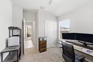 17800 Fairbridge Ln, Manor, TX 78653 - Photo 14