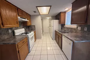 7001 Winedale Dr, Austin, TX 78759 - Photo 4